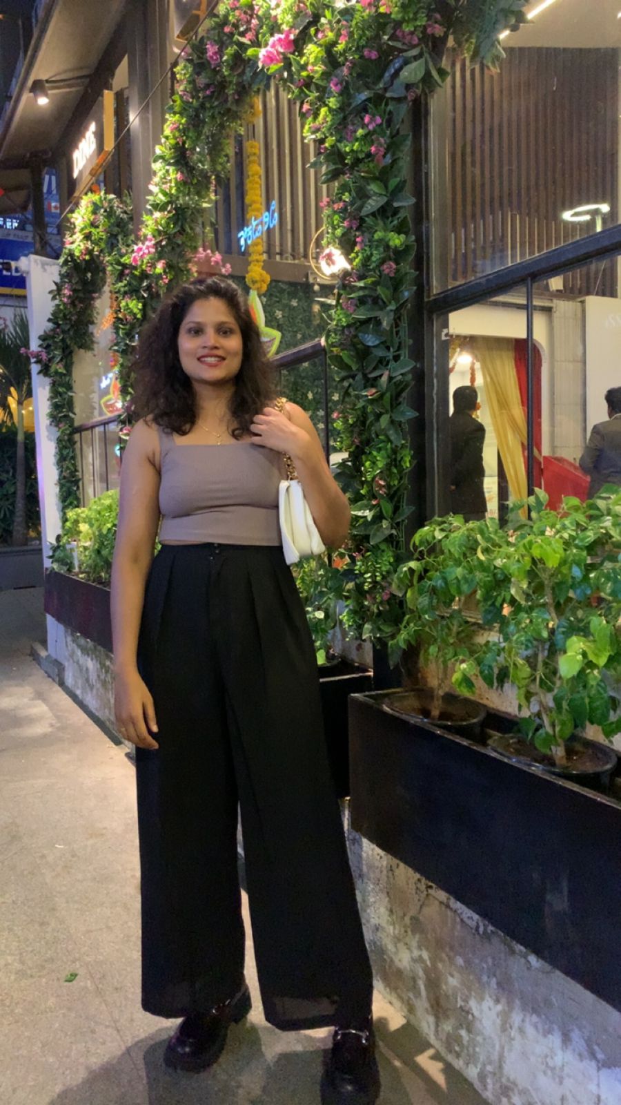 Rashmi, head coach at owewow